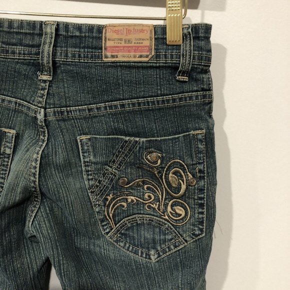 Diesel Industry Womens Jeans Cropped Size 30 28x21 Studded Embroidered - Picture 5 of 12